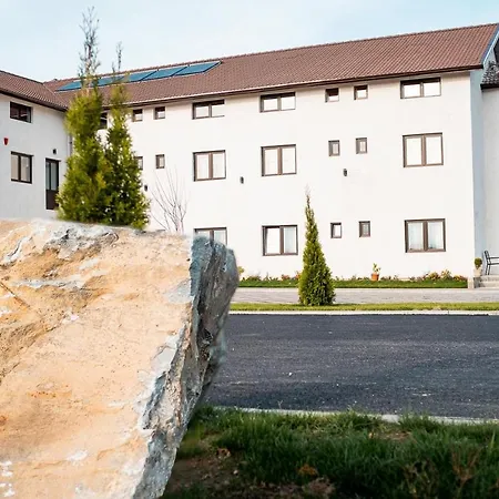 Vila Wallenthal Szálloda Hátszeg